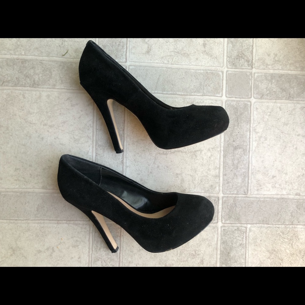 Steve Madden Black Pump Heels